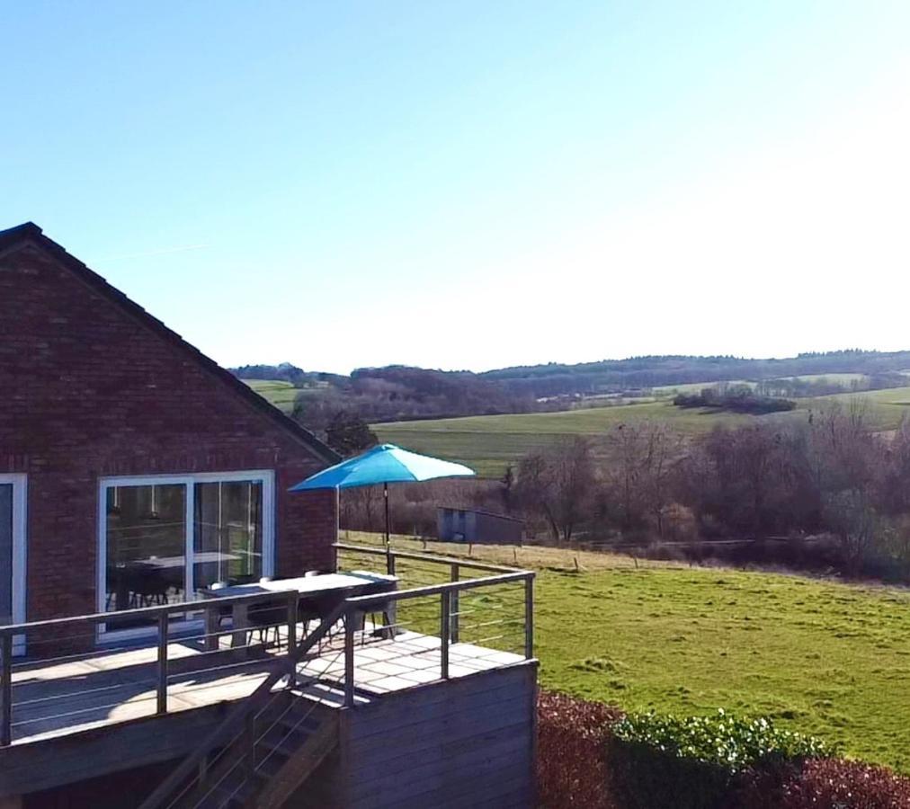 Huis Met Zonneterras, Tuin En Panoramisch Uitzicht Wellin Buitenkant foto